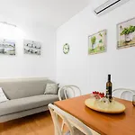 In With Terrace, Air Conditioning, W-lan, Washing Machine 4928-11 Poreč