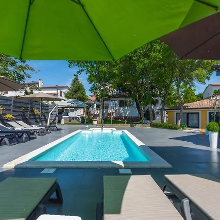 In With Terrace, Air Conditioning, W-lan, Washing Machine 4928-11 *