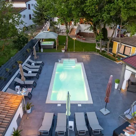 In With Terrace, Air Conditioning, W-lan, Washing Machine 4928-11 * Porec