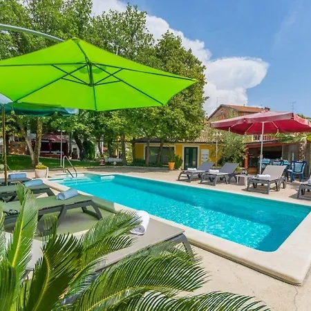 In With Terrace, Air Conditioning, W-lan, Washing Machine 4928-11 Holiday home *