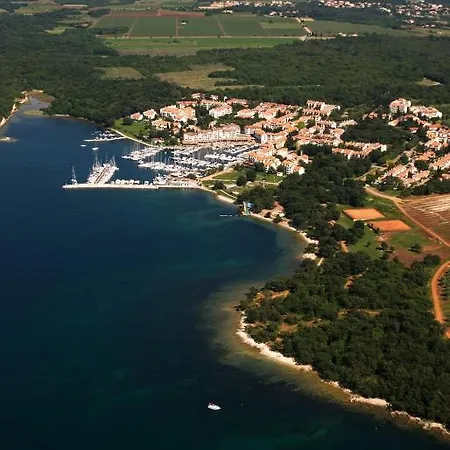 In With Terrace, Air Conditioning, W-lan, Washing Machine 4928-11 Holiday home *